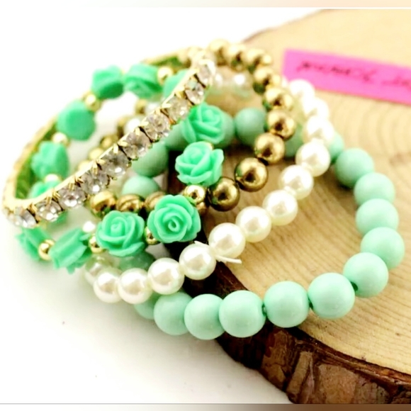 Five-piece gold-plated Crystal Teal Pearl stacked flower bracelets BOGO - Picture 13 of 15